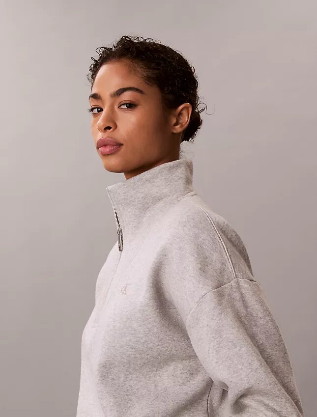 Camisola de malha polar com fecho de correr de um quarto e monograma Camisola de malha polar com fecho de correr de um quarto e monograma