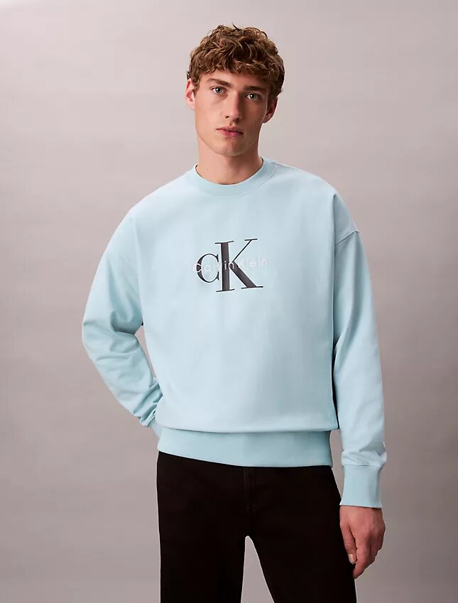 Camisola Descontraída em Felpa Premium com Logótipo Monogram Camisola Descontraída em Felpa Premium com Logótipo Monogram
