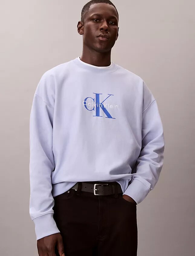 Camisola Descontraída em Felpa Premium com Logótipo Monogram Camisola Descontraída em Felpa Premium com Logótipo Monogram