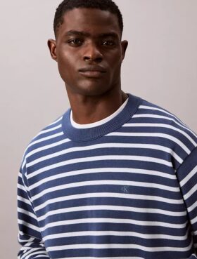 Camisola fácil de usar com riscas em algodão suave