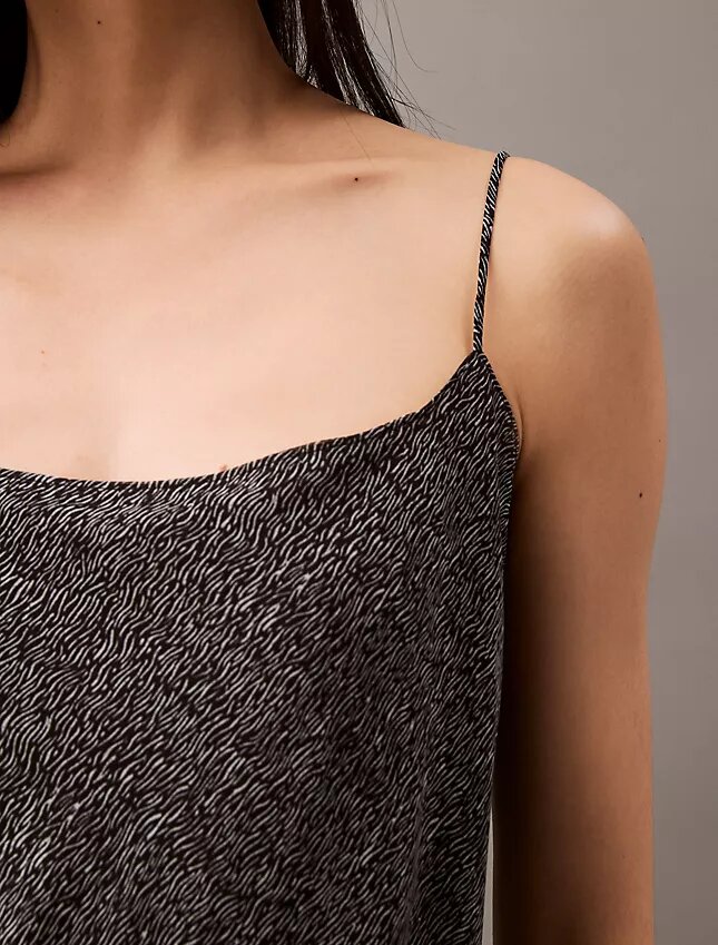 Camisola folgada estampada em chiffon Camisola folgada estampada em chiffon