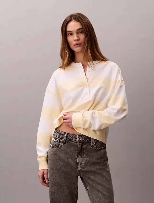 Camisola Henley com riscas universitárias Camisola Henley com riscas universitárias