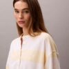 Camisola Henley com riscas universitárias Camisola Henley com riscas universitárias