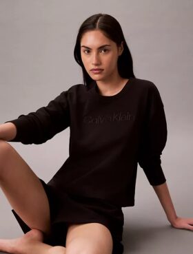 Camisola moderna em tecido felpudo