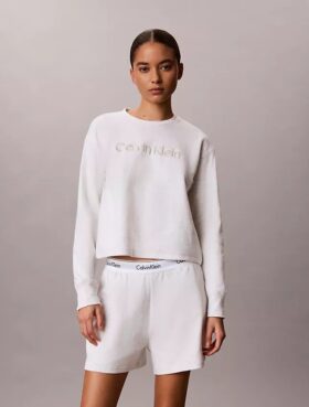 Camisola moderna em tecido felpudo