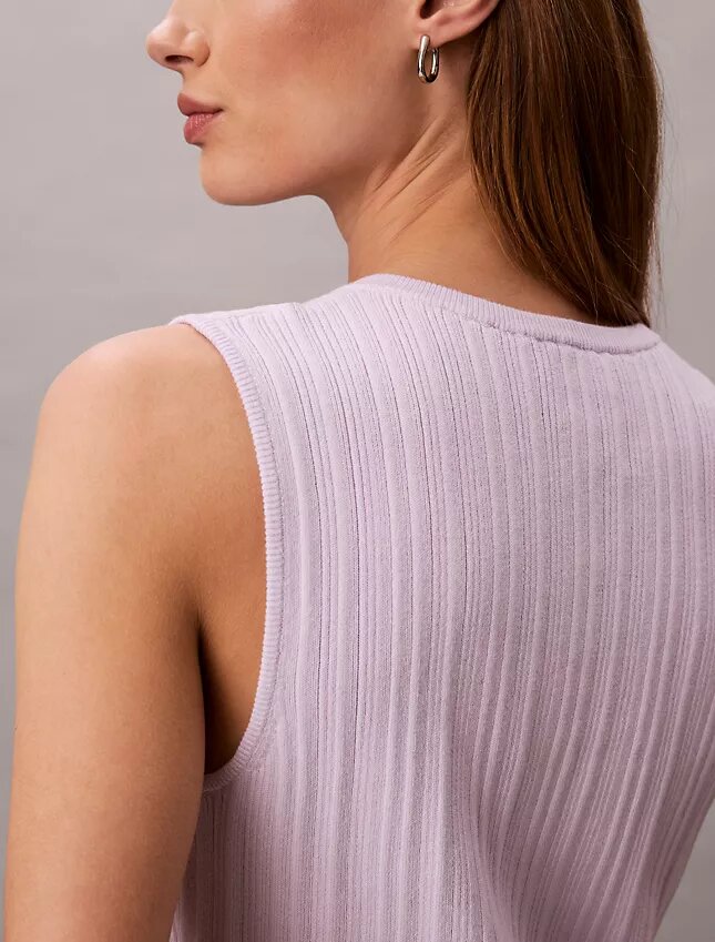 Camisola sem mangas com botões em malha de algodão lisa Camisola sem mangas com botões em malha de algodão lisa