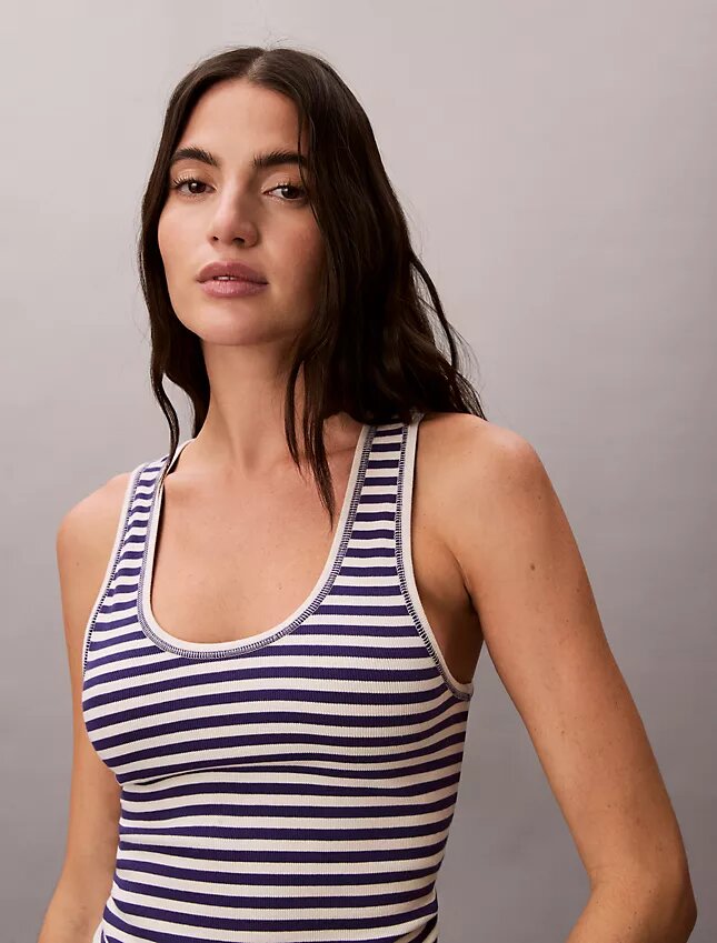Camisola sem mangas com canelado em algodão Camisola sem mangas com canelado em algodão