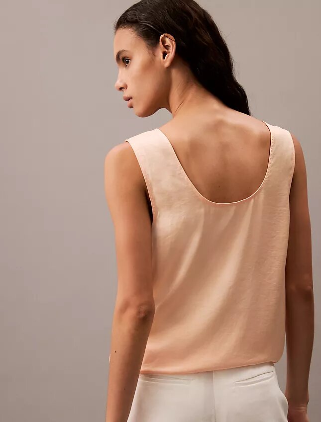 Camisola sem mangas com laço à frente em cetim amassado Camisola sem mangas com laço à frente em cetim amassado