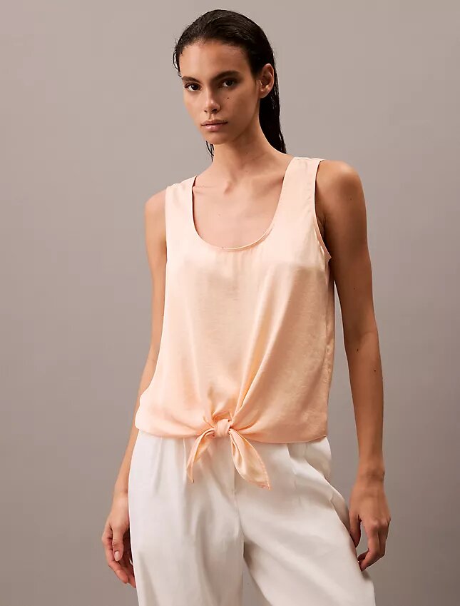 Camisola sem mangas com laço à frente em cetim amassado Camisola sem mangas com laço à frente em cetim amassado