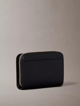 Carteira com aba e fecho de correr minimalista com Monogram