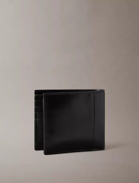Carteira dobrável com logótipo em relevo e bolsa para moedas Carteira dobrável com logótipo em relevo e bolsa para moedas