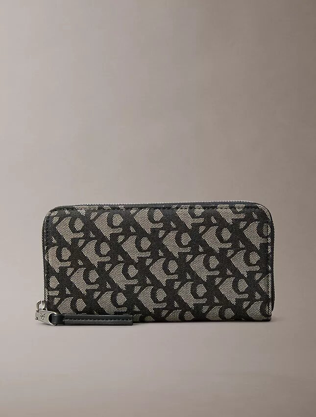 Carteira longa com fecho e Monogram em toda a superfície Carteira longa com fecho e Monogram em toda a superfície