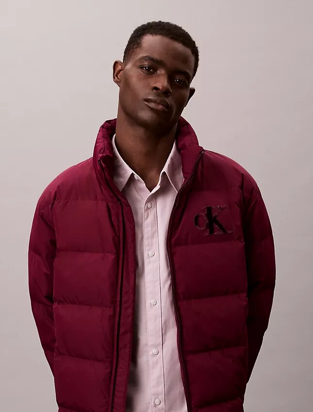 Casaco acolchoado com Monogram em chenille Casaco acolchoado com Monogram em chenille