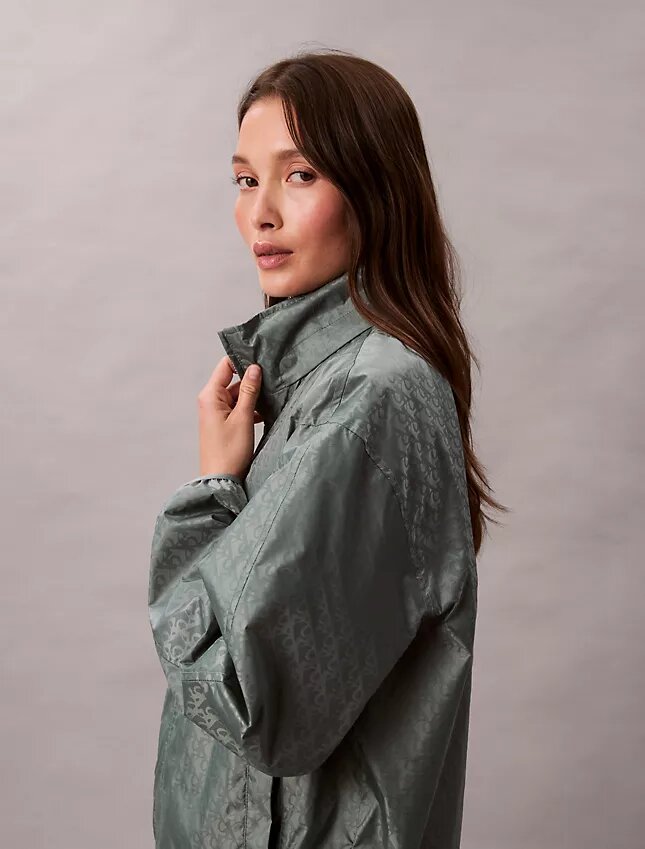 Casaco corta-vento com Monogram em toda a superfície Casaco corta-vento com Monogram em toda a superfície