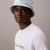 Chapéu de pescador em Denim lavado com logótipo bordado Chapéu de pescador em Denim lavado com logótipo bordado