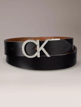 Cinto reversível com placa com logótipo Monogram