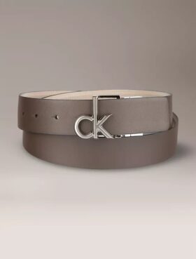 Cinto reversível com placa com logótipo Monogram