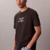 Ckj T-shirt clássica com gráfico Ckj T-shirt clássica com gráfico