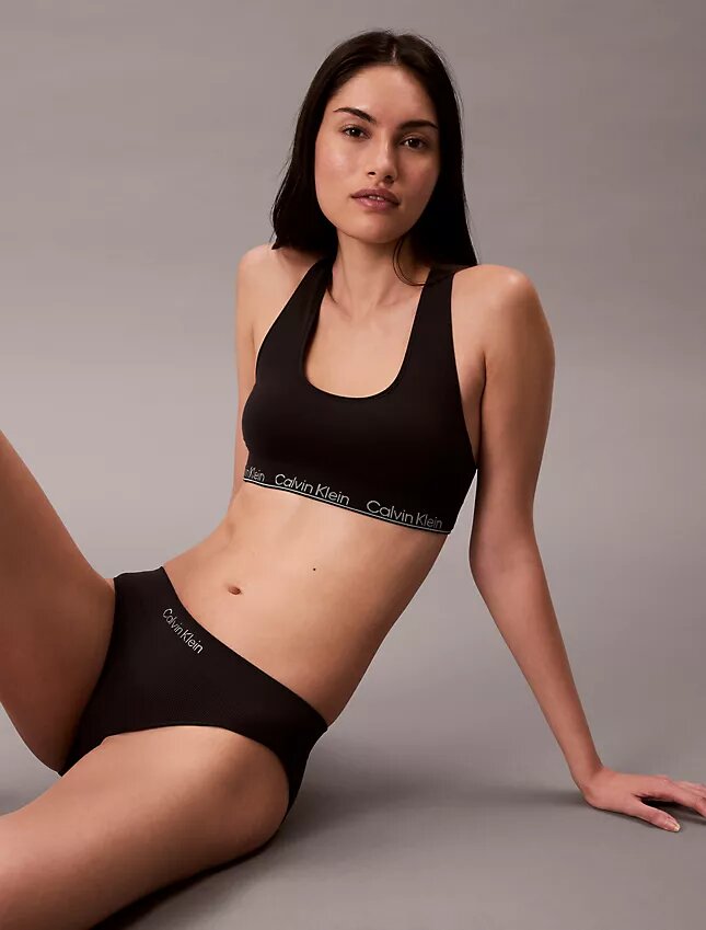 Conjunto de 3 biquínis sem costuras em Microfiber com canelado Conjunto de 3 biquínis sem costuras em Microfiber com canelado