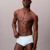 Conjunto de 5 cuecas slip clássicas de algodão Conjunto de 5 cuecas slip clássicas de algodão