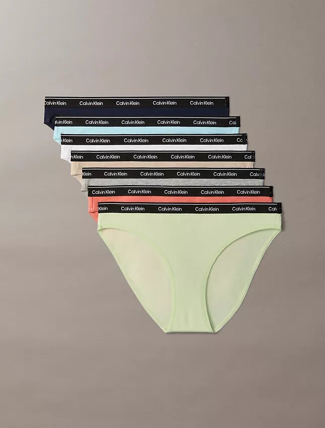 Conjunto de 7 Bikinis com logótipo icónico Conjunto de 7 Bikinis com logótipo icónico