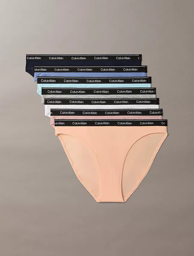 Conjunto de 7 Bikinis com logótipo icónico Conjunto de 7 Bikinis com logótipo icónico