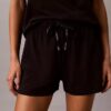 Conjunto de t-shirt e calções em mistura de viscose e algodão