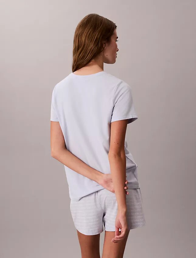 Conjunto de t-shirt e calções em mistura de viscose e algodão Conjunto de t-shirt e calções em mistura de viscose e algodão