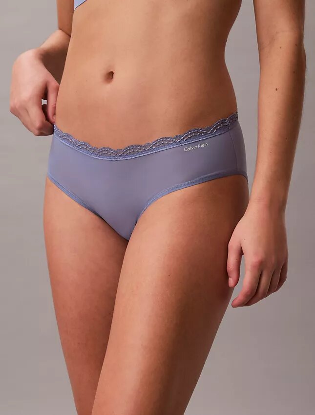 Cueca Hipster em microfibra elástica com renda Cueca Hipster em microfibra elástica com renda