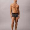 Cueca Low Rise Trunk com estampado preto CK Black Cueca Low Rise Trunk com estampado preto CK Black