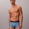 Cueca Low Rise Trunk em microfibra elástica com Monogram gráfico Cueca Low Rise Trunk em microfibra elástica com Monogram gráfico