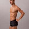 Cueca Low Rise Trunk em microfibra elástica com Monogram gráfico Cueca Low Rise Trunk em microfibra elástica com Monogram gráfico