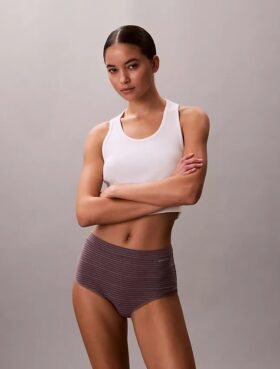 Cueca slip de cintura alta em algodão ideal