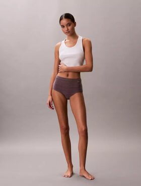 Cueca slip de cintura alta em algodão ideal