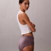 Cueca slip de cintura alta em algodão ideal
