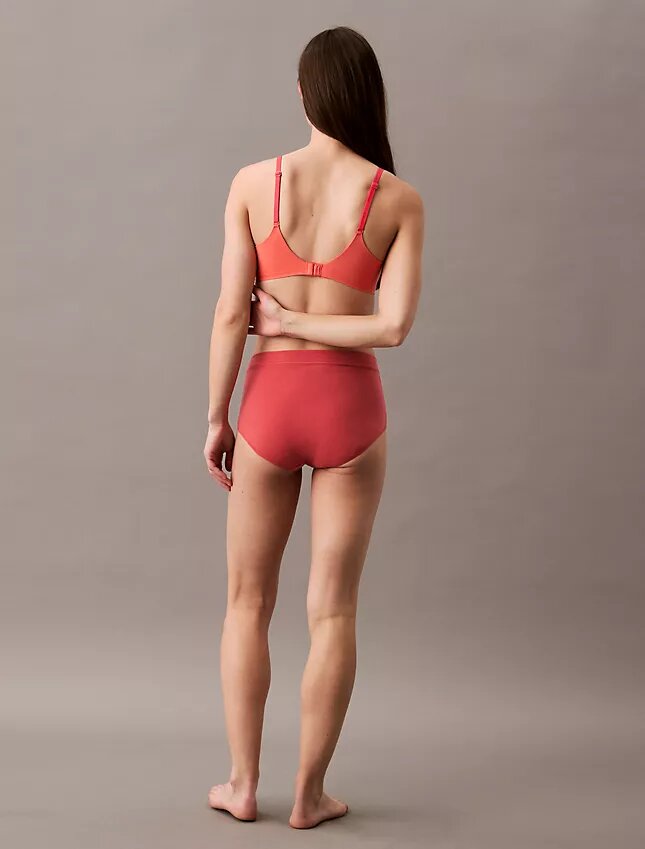 Cueca slip de cintura alta em algodão ideal Cueca slip de cintura alta em algodão ideal