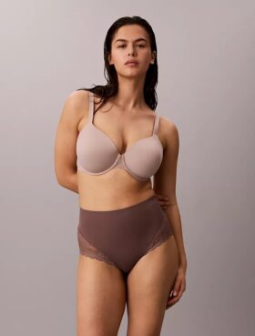 Cueca slip de renda elástica sensual