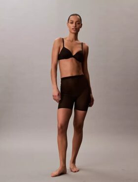Cueca tipo boyshort minimalista em malha com costas decotadas