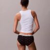 Hipster com logótipo icónico