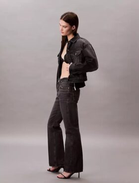Jeans bootcut descontraídos
