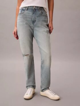 Jeans com corte Mom