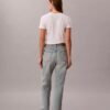 Jeans com corte Mom Jeans com corte Mom