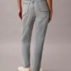 Jeans com corte Mom Jeans com corte Mom