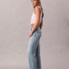 Jeans curtos de cintura alta em mistura de Lyocell Jeans curtos de cintura alta em mistura de Lyocell