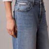 Jeans curtos de perna larga