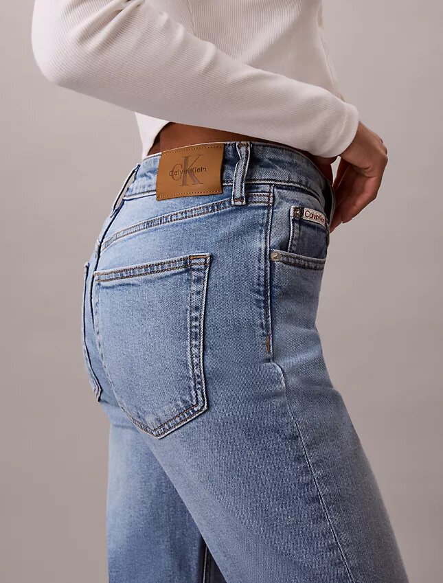 Jeans de cintura alta, curtos e largos Jeans de cintura alta, curtos e largos