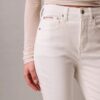 Jeans de cintura alta e corte largo Jeans de cintura alta e corte largo