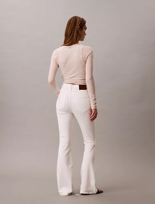 Jeans de cintura alta e corte largo Jeans de cintura alta e corte largo