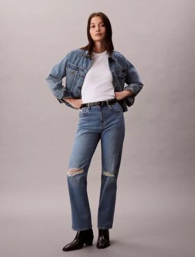Jeans de cintura alta e corte reto Jeans de cintura alta e corte reto