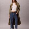 Jeans de cintura alta e corte reto